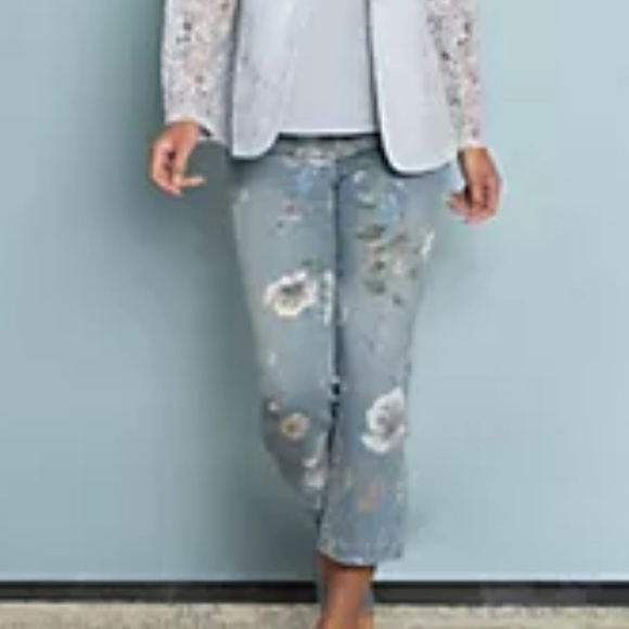 nicole by Nicole Miller Cropped Dream Jean Floral Print Light Denim Size 2 - Picture 3 of 6